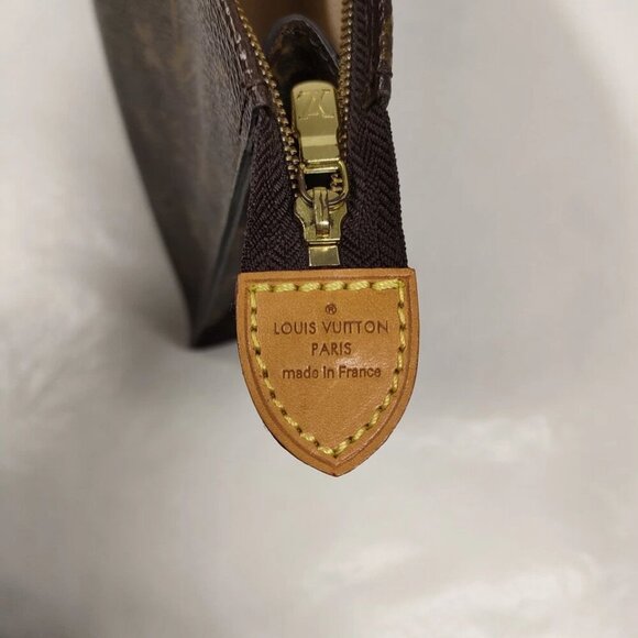 Louis Vuitton LV Crossbody bag Pochette Toilette 26 Monogram 676-022725 - Picture 14 of 14